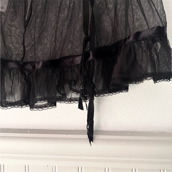 Y2K Victoria's Secret Black Sheer Lingerie Garter Skirt large - Picture 4 of 8